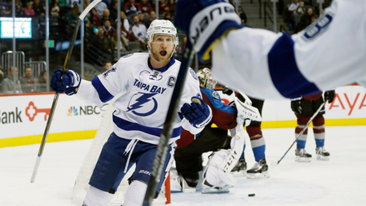 Bishop, Stamkos lead Lightning to 4-0 win over Avalanche